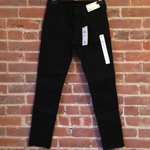 Black Uniqlo jeans - ripped knee detail